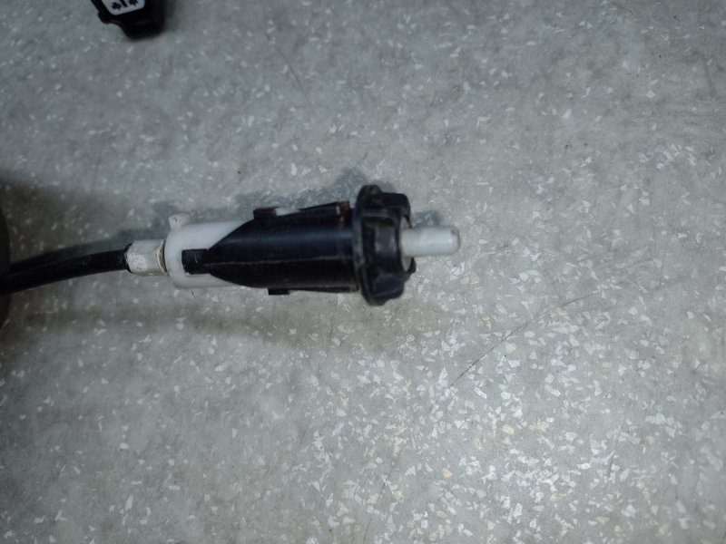 Привод открывания лючка бензобака TOYOTA CAMRY 40 06-11 2.4 2AZFXE