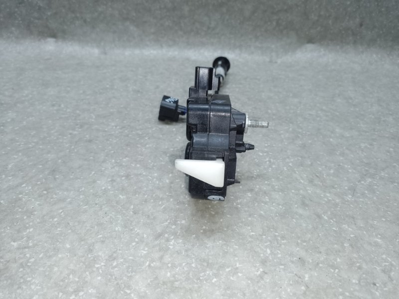 Привод открывания лючка бензобака CAMRY 40 06-11 2009 2.4 2AZFXE