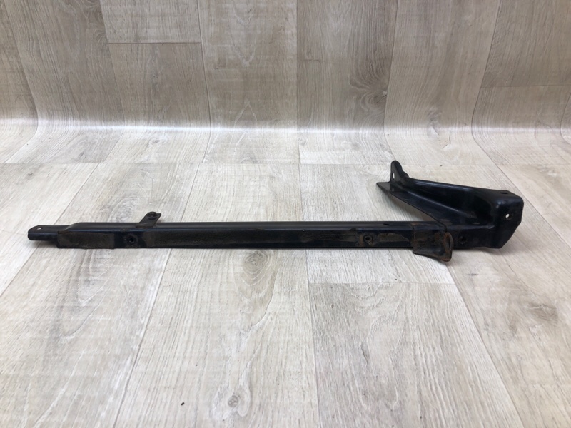 Кронштейн правый SUZUKI GRAND VITARA XL-7 01-06 2.7 H27A