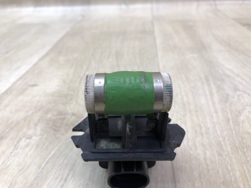 Резистор вентилятора радиатора VELOSTER 11-18 2013 1.6 G4FD