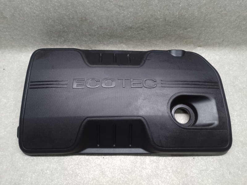 Запчасть накладка двигателя декоративная CHEVROLET EQUINOX 09-17 2013 2.4 LEA 12634977 Б/У Накладка двигателя декоративная CHEVROLET EQUINOX 09-17 2013 2.4 LEA 12634977 Б/У