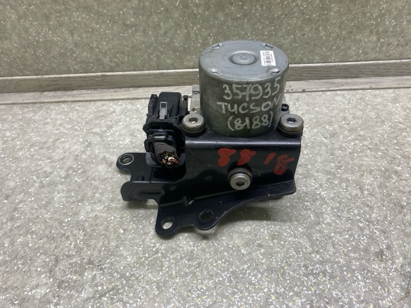Запчасть блок abs HYUNDAI TUCSON TL 15-20 2015 G4FJ 1.6 58920-D3100 Б/У Блок ABS HYUNDAI TUCSON TL 15-20 2015 G4FJ 1.6 58920-D3100 Б/У