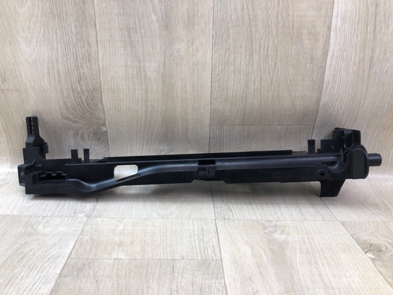 Крепление радиатора левое MERCEDES C-CLASS W205 16-21 2017 M274920 2.0L A 099 504 21 18 Б/У