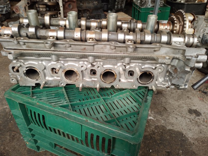 Головка блока цилиндров правая LX570 07-15