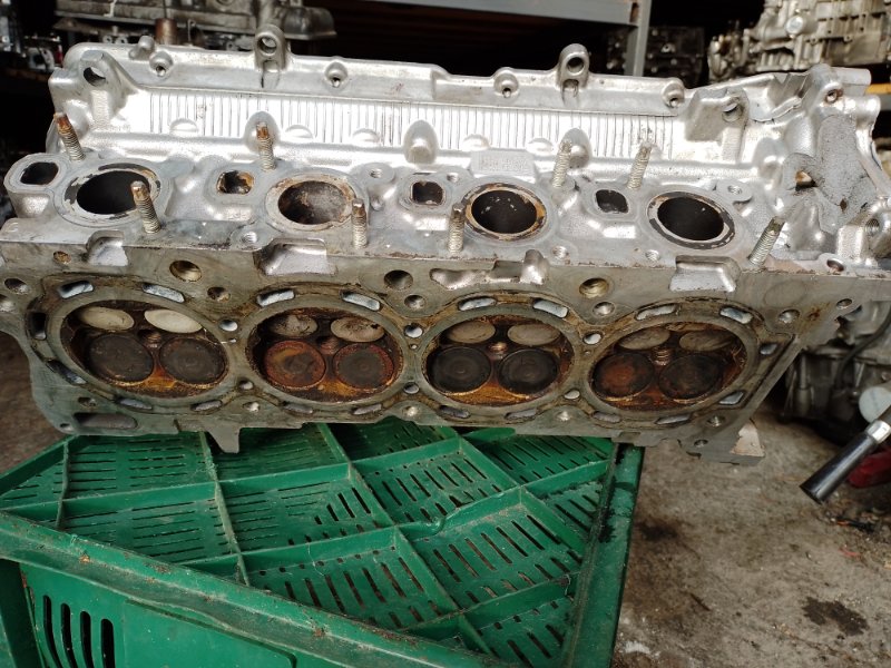 Головка блока цилиндров правая LX570 07-15