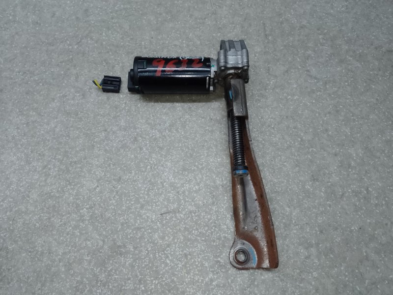 Моторчик регулировки сиденья передний левый CHEVROLET EQUINOX 09-17 2013 2.4 LEA 13578632 Б/У