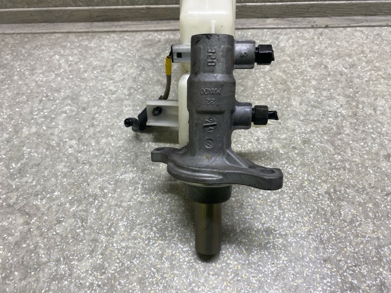 Главный тормозной цилиндр TUCSON TL 15-20 2015 G4FJ 1.6