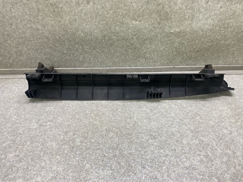 Дефлектор радиатора HYUNDAI TUCSON TL 15-20 G4FJ 1.6 Дефлектор радиатора HYUNDAI TUCSON TL 15-20 G4FJ 1.6