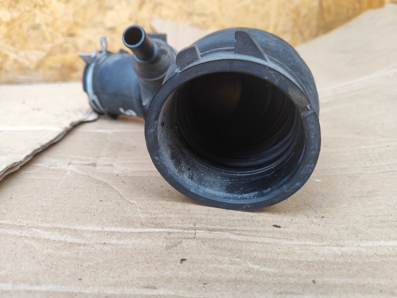 Патрубок впускной системы LEXUS HS250H (ANF10) 09-12 2.4 2AZFXE