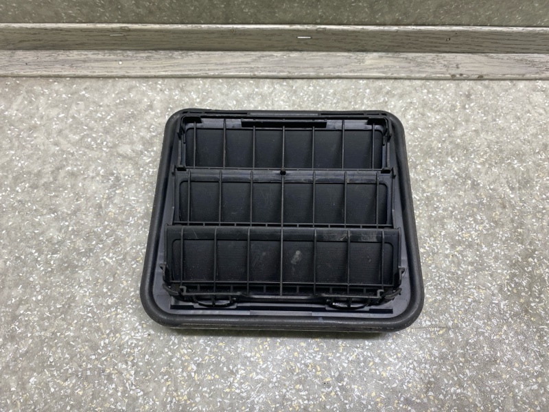 Клапан вентиляции салона HYUNDAI TUCSON TL 15-20 2015 G4FJ 1.6 97510-D3000 Б/У