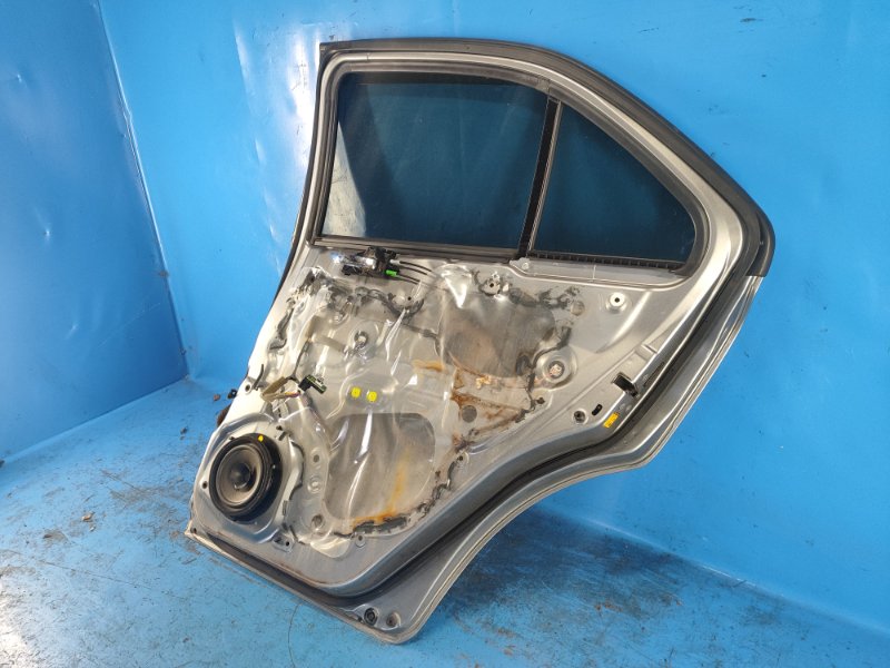 Дверь задняя правая KIZASHI 09-14 2011 J24B