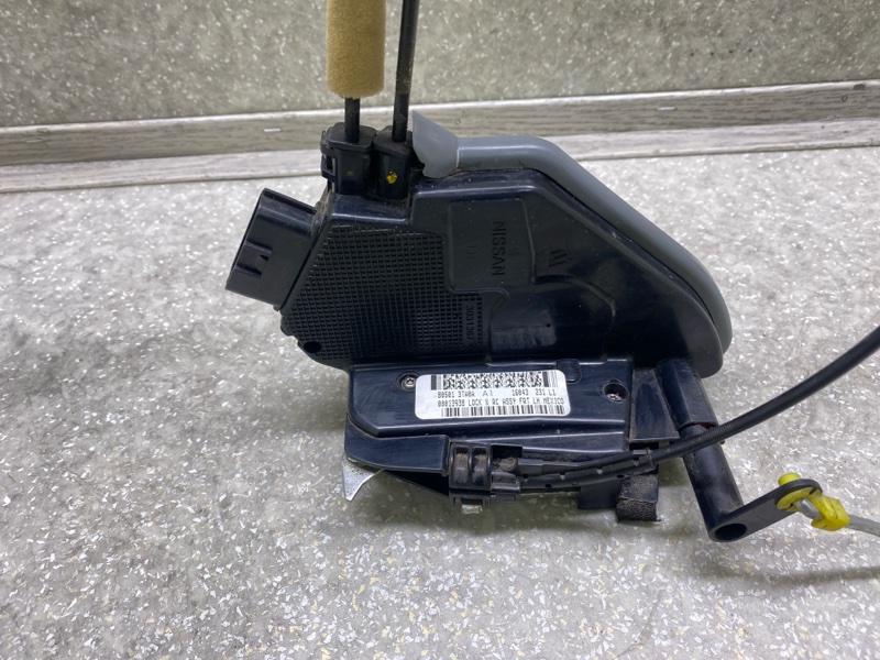 Замок двери передний левый ALTIMA L33 12-18 2016 L33 2.5