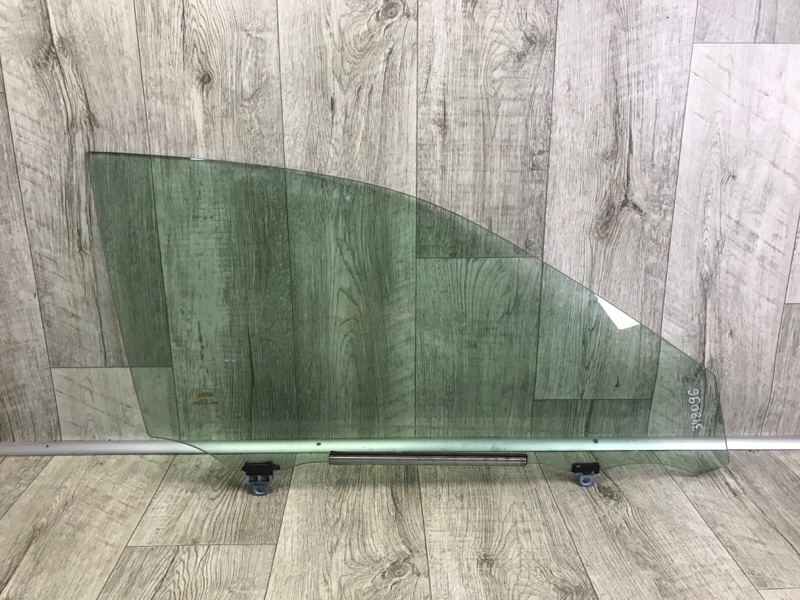 Стекло двери переднее правое LEXUS ES350 06-12 2006 3.5 2GR-FE 6810133150 Б/У