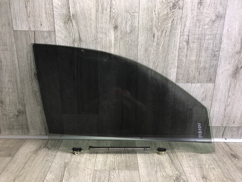 Стекло двери переднее правое TOYOTA RAV4 05-12 2006 2.4 2AZFE 6810142160 Б/У