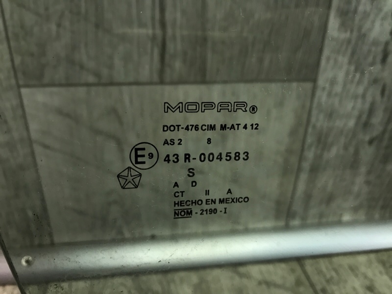 Стекло двери переднее правое DODGE JOURNEY 08-20 3.5 EGF