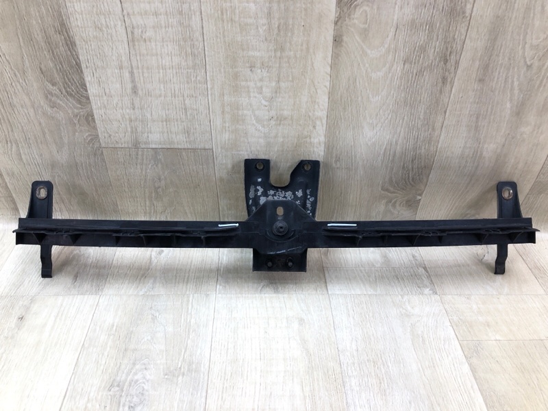 Кронштейн решетки радиатора VOLKSWAGEN JETTA USA 10-17 JETTA USA 10-17 5C6805705D Б/У
