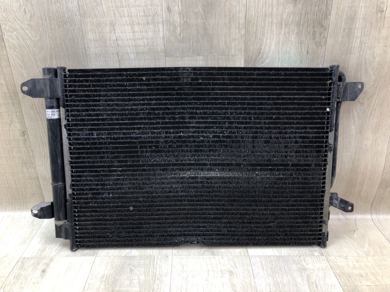 Радиатор кондиционера VOLKSWAGEN JETTA USA 10-17 JETTA USA 10-17 5C0820411E Б/У