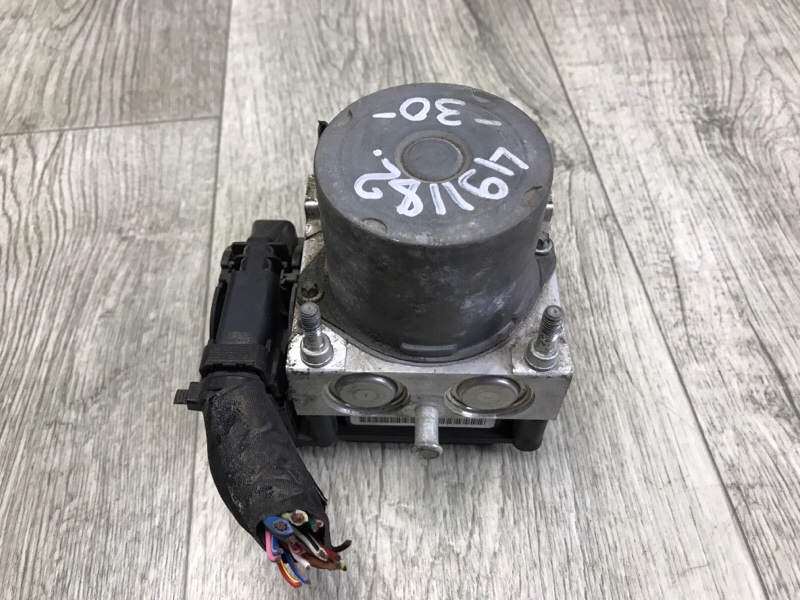 Блок ABS TOYOTA CAMRY 30 02-06