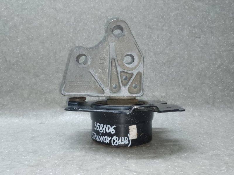 Запчасть подушка двигателя левая CHEVROLET EQUINOX 09-17 2015 2.4 LEA 20840183 Б/У Подушка двигателя левая CHEVROLET EQUINOX 09-17 2015 2.4 LEA 20840183 Б/У