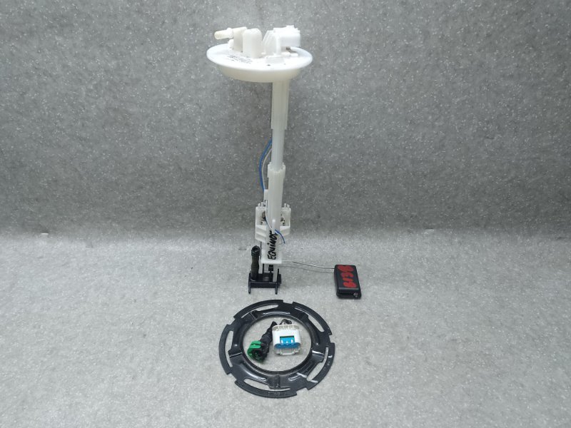 Запчасть датчик уровня топлива CHEVROLET EQUINOX 09-17 2015 2.4 LEA 13506193 Б/У Датчик уровня топлива CHEVROLET EQUINOX 09-17 2015 2.4 LEA 13506193 Б/У