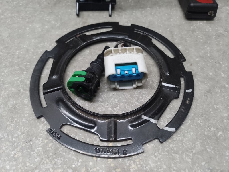 Датчик уровня топлива EQUINOX 09-17 2015 2.4 LEA Датчик уровня топлива EQUINOX 09-17 2015 2.4 LEA