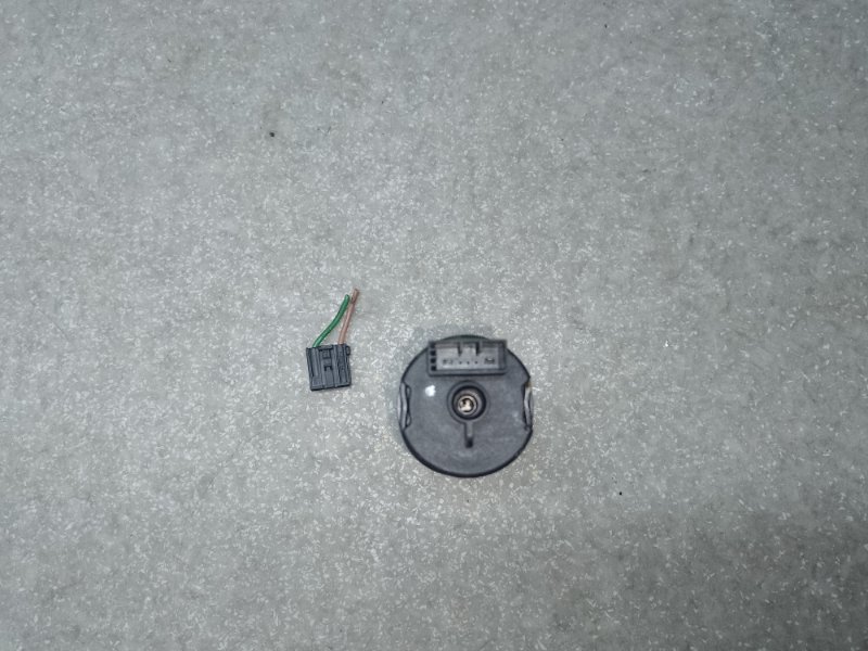 Моторчик регулировки сиденья передний левый EQUINOX 09-17 2015 2.4 LEA