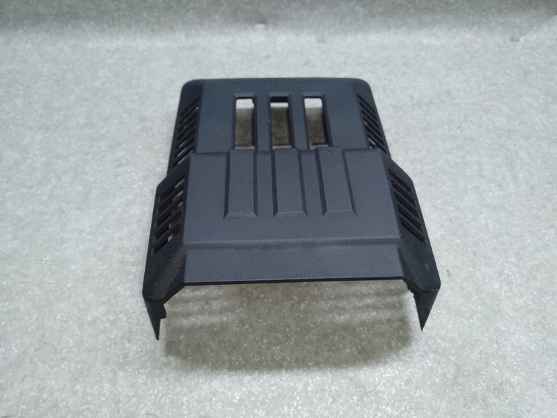 Крышка аккумулятора EQUINOX 09-17 2015 2.4 LEA