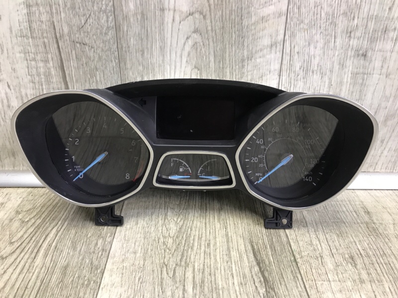 Запчасть панель приборов FORD ESCAPE 12-19 2018 T15HDTX JJ5Z-10849-TA Б/У Панель приборов FORD ESCAPE 12-19 2018 T15HDTX JJ5Z-10849-TA Б/У