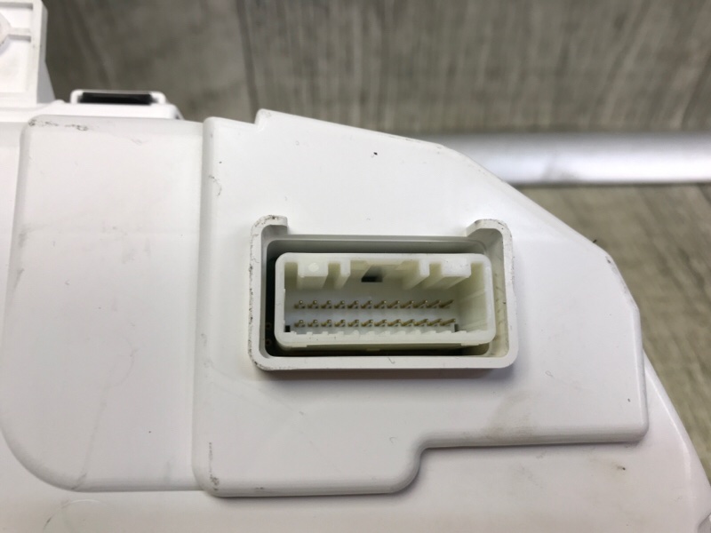 Панель приборов OUTLANDER GF 12- 2013 2.4 4J12 Панель приборов OUTLANDER GF 12- 2013 2.4 4J12