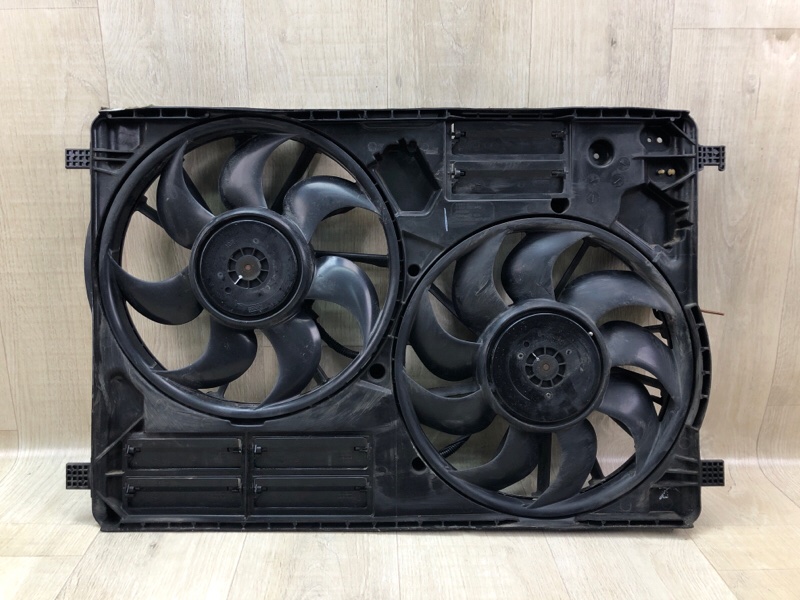 Диффузор вентилятора основного радиатора FORD ESCAPE 12-19 2018 T15HDTX EJ7Z-8C607-E Б/У