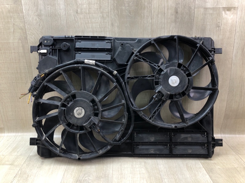 Диффузор вентилятора основного радиатора ESCAPE 12-19 2018 T15HDTX