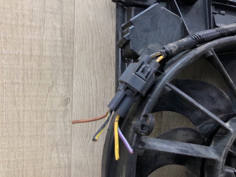 Диффузор вентилятора основного радиатора ESCAPE 12-19 2018 T15HDTX