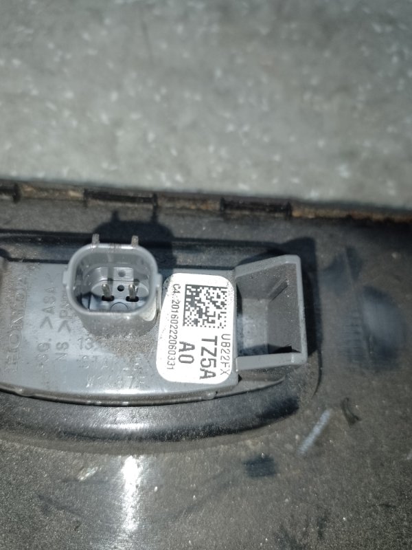 Панель подсветки номера MDX (YD3) 13-21 2016 3.5 J35Y5