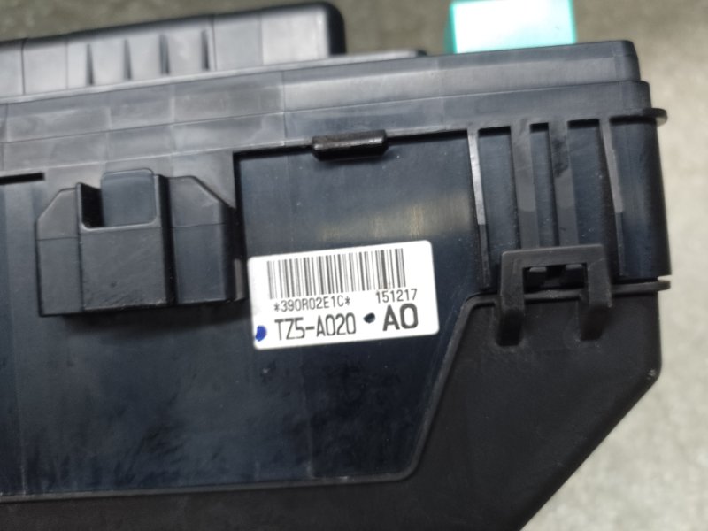 Блок предохранителей моторный отсек MDX (YD3) 13-21 2016 3.5 J35Y5