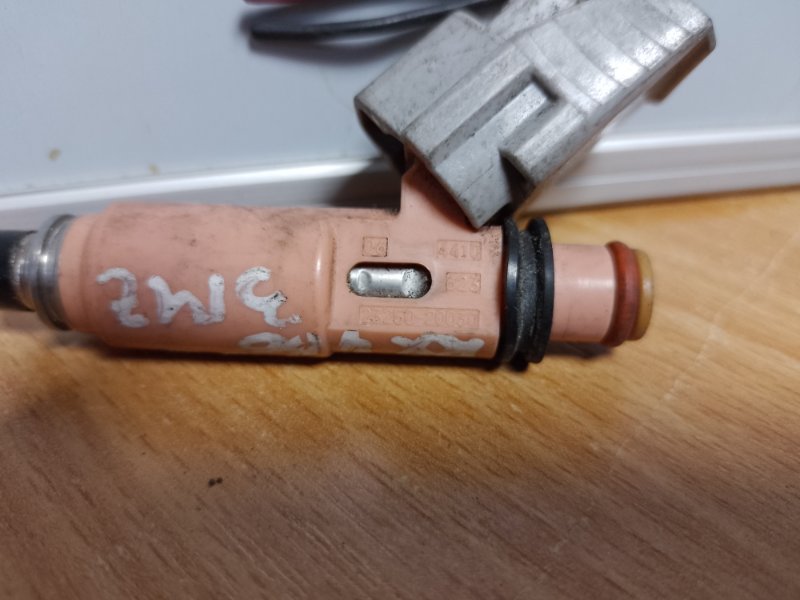 Форсунка топливная RX300/330/350/400 03-09 2006 Внедорожник 3.3