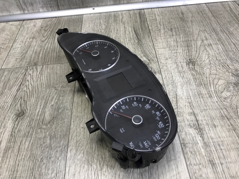Панель приборов VOLKSWAGEN JETTA USA 10-17 2.5