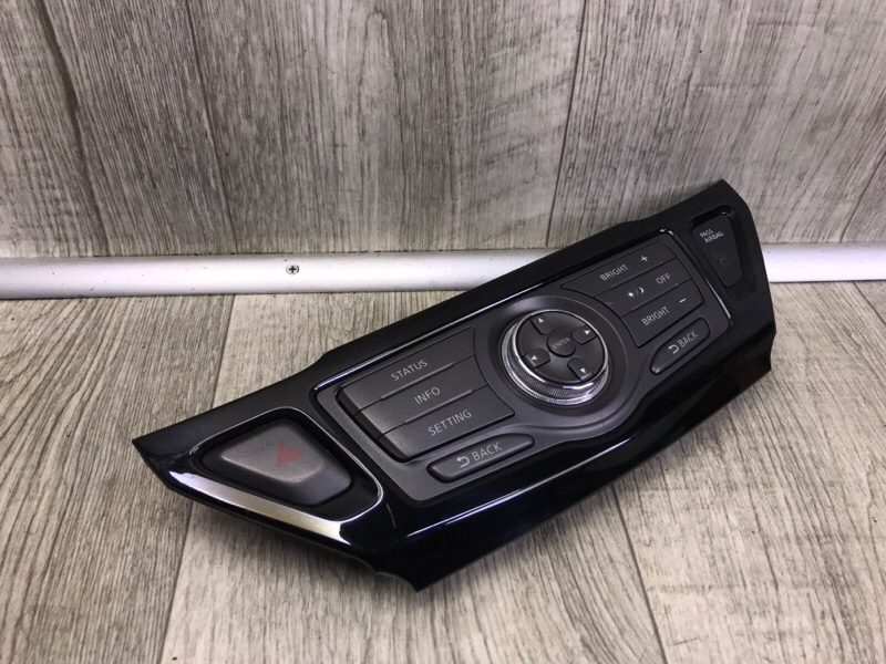 Блок управления мультимедиа PATHFINDER R52 12-21 2013 3.5 VQ35DE