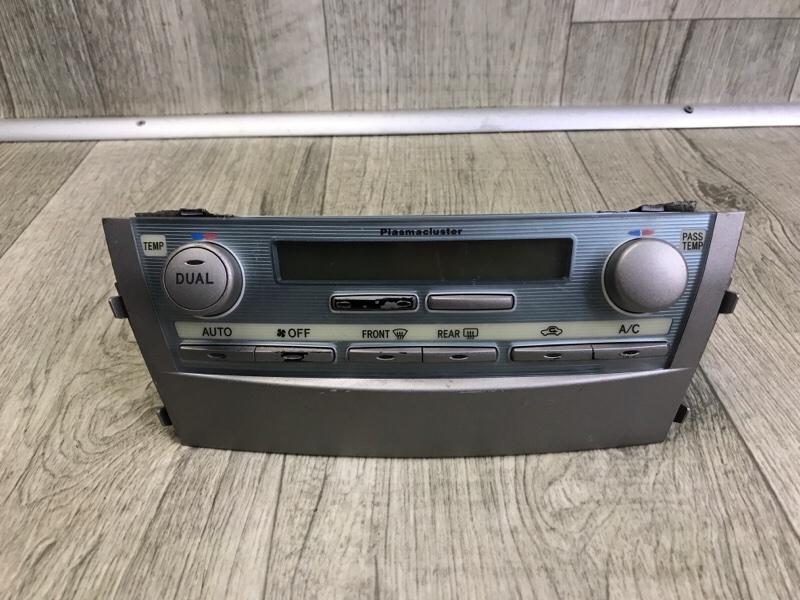 Блок управления печкой TOYOTA CAMRY 40 06-11 2007 3.5 2GR-FE 55900-33B32 Б/У