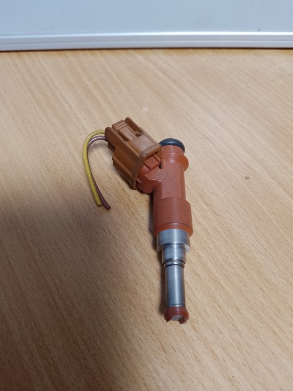 Запчасть форсунка топливная TOYOTA VENZA 09-16 2013 GGV10 3.5 2GR-FE 23209-0P040 Б/У Форсунка топливная TOYOTA VENZA 09-16 2013 GGV10 3.5 2GR-FE 23209-0P040 Б/У