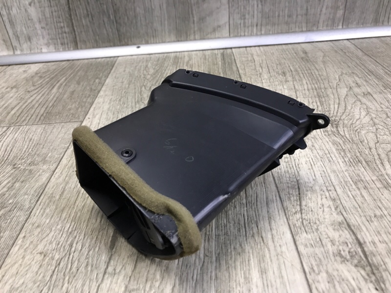 Дефлектор воздушный правый HONDA ACCORD CU8 / TSX 08-14 2.4 K24Z3 Дефлектор воздушный правый HONDA ACCORD CU8 / TSX 08-14 2.4 K24Z3