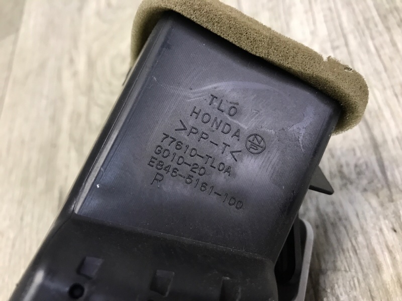 Дефлектор воздушный правый ACCORD CU8 / TSX 08-14 2010 2.4 K24Z3 Дефлектор воздушный правый ACCORD CU8 / TSX 08-14 2010 2.4 K24Z3