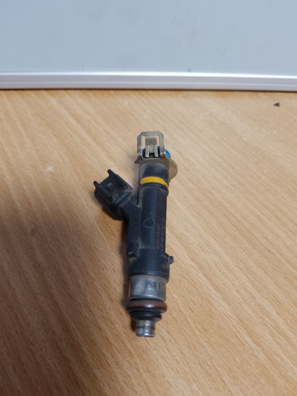 Форсунка топливная MAZDA 3 BK 03-08 L3G5-13-250 Б/У