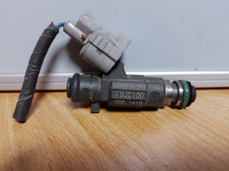 Форсунка топливная X-TRAIL T30 01-07 Форсунка топливная X-TRAIL T30 01-07