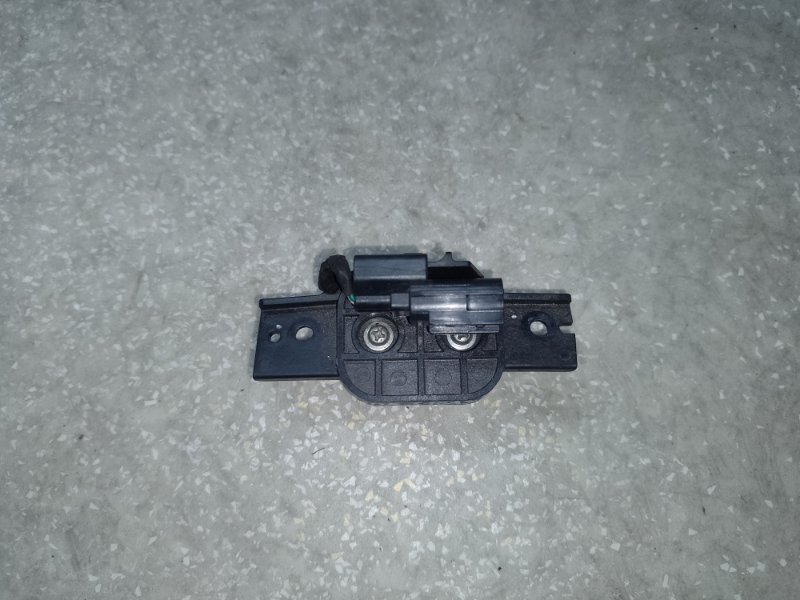 Кнопка открывания багажника наружная MDX (YD3) 13-21 2016 3.5 J35Y5