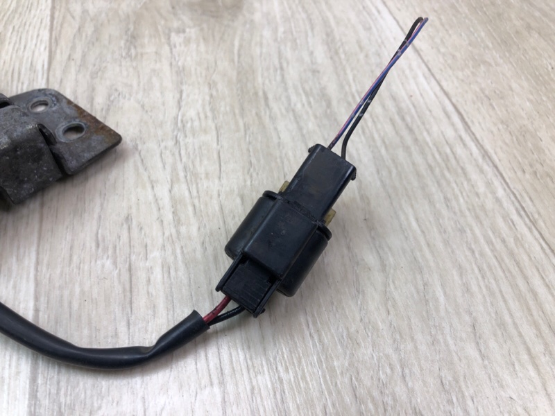 Замок капота OUTLANDER GF 12- 2013 2.4 4J12 Замок капота OUTLANDER GF 12- 2013 2.4 4J12