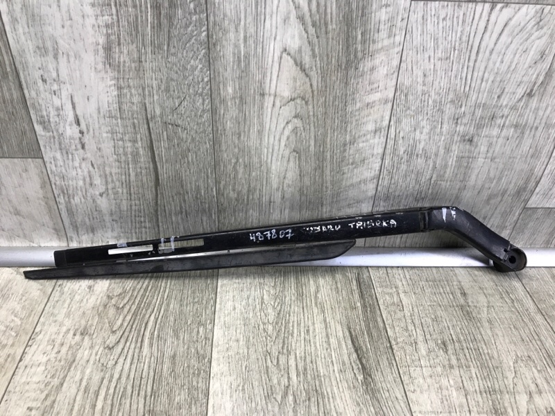 Поводок стеклоочистителя передний левый TRIBECA B9 05-07