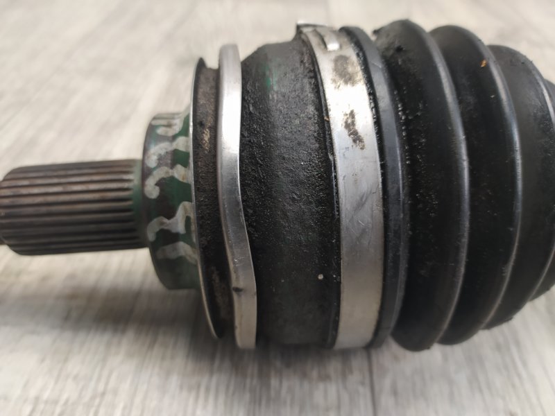 Привод передний левый GS350 GS300 05-11