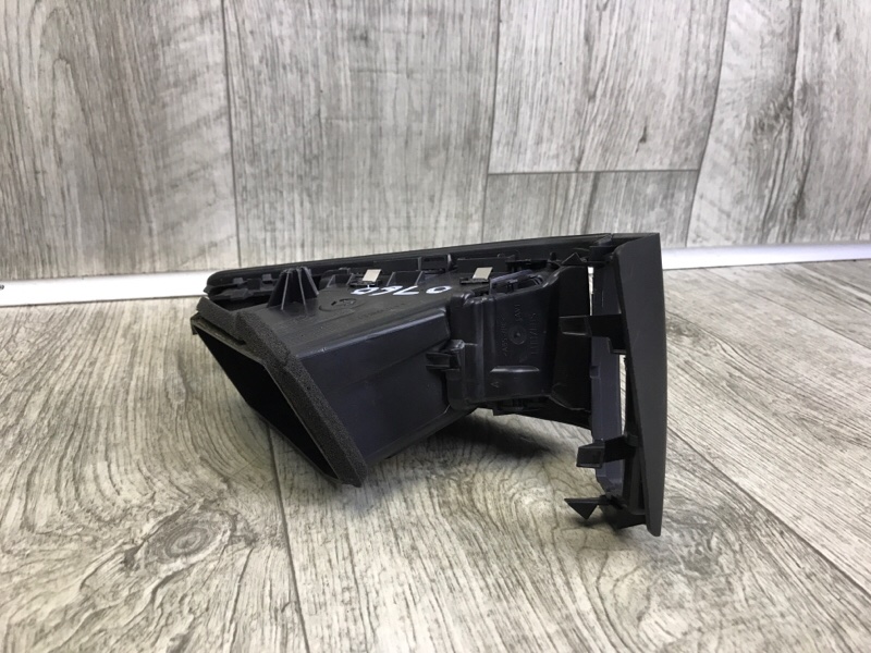 Дефлектор воздушный левый FORD FOCUS 10-18 2.0 C20HDEX