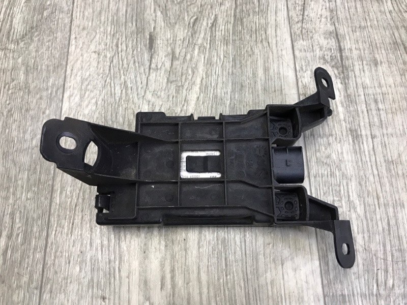 Датчик слепых зон задний правый TIGUAN 16-23 2018 DGUA 2.0