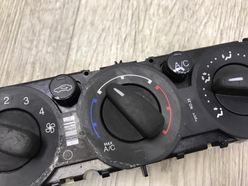 Блок управления печкой FOCUS 10-18 2014 2.0 C20HDEX